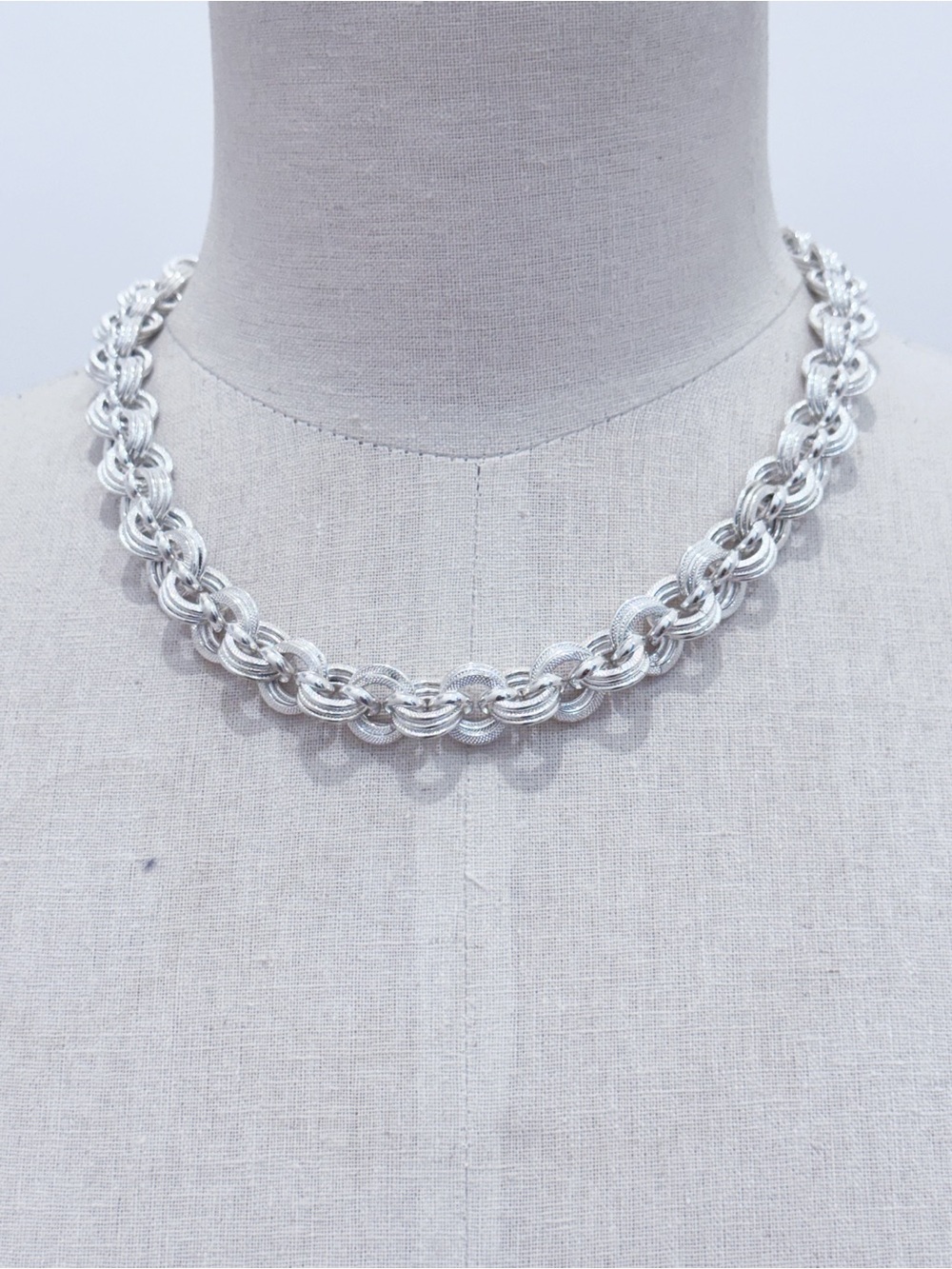 Chunky Silver tone link chain necklace toggle clasp 17” NEW
